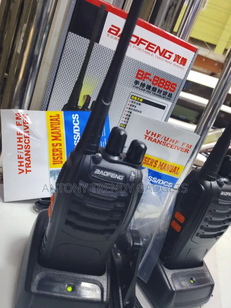 Baofeng Bf-888s Rechargeable Walkie Talkie With Earpiece