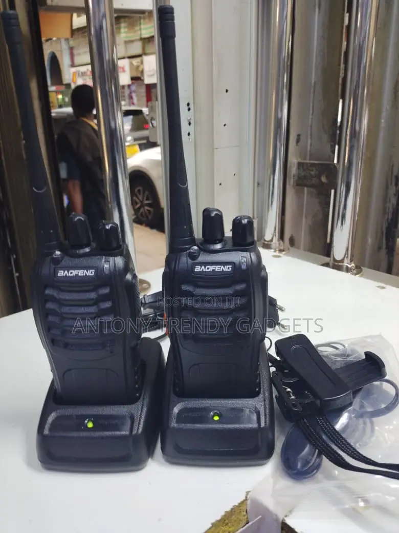 Baofeng Bf-888s Portable Walkie Talkie With Flashlight & Vox