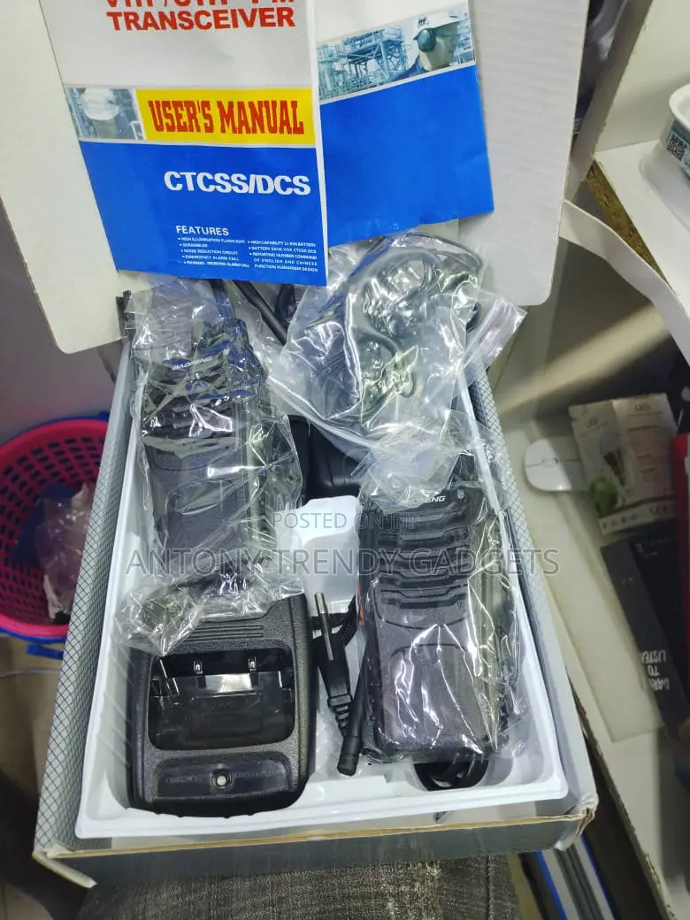Baofeng Bf-888s Professional Uhf Walkie Talkie Set Rechargeable