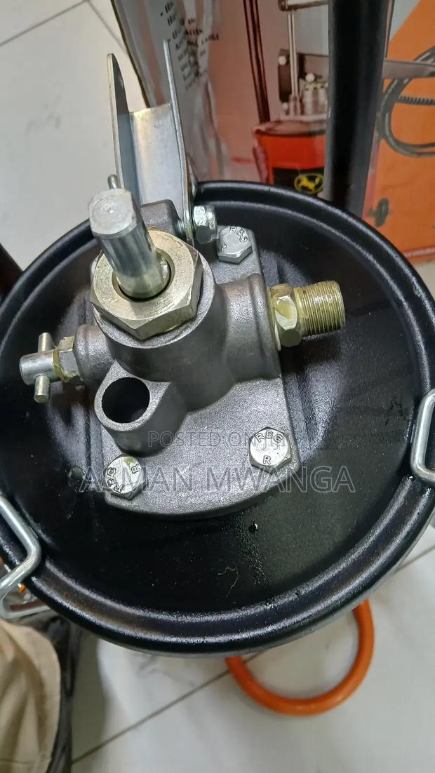Chetan Grease Pump - thumbnail 3