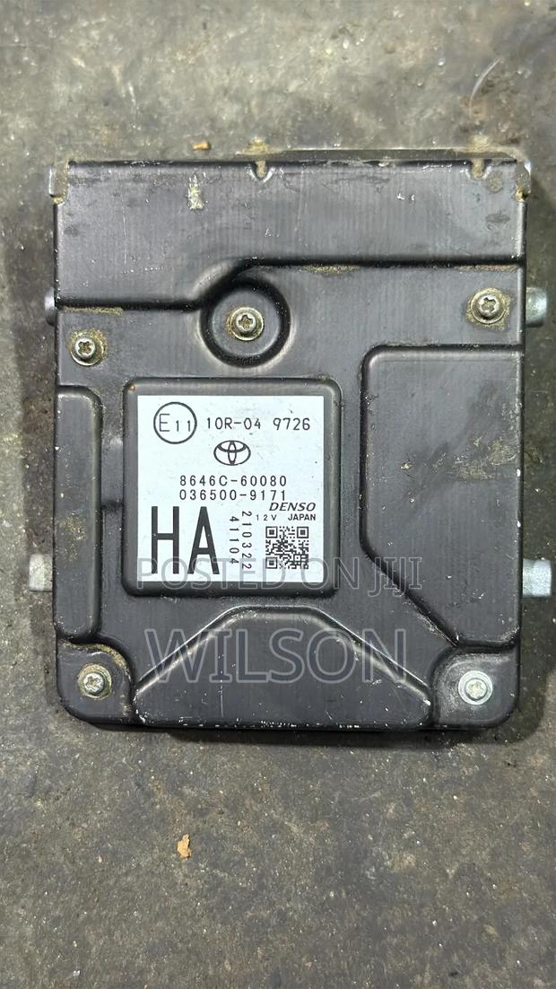 Prado J150 Australia Front Windscreen Camera - thumbnail 2