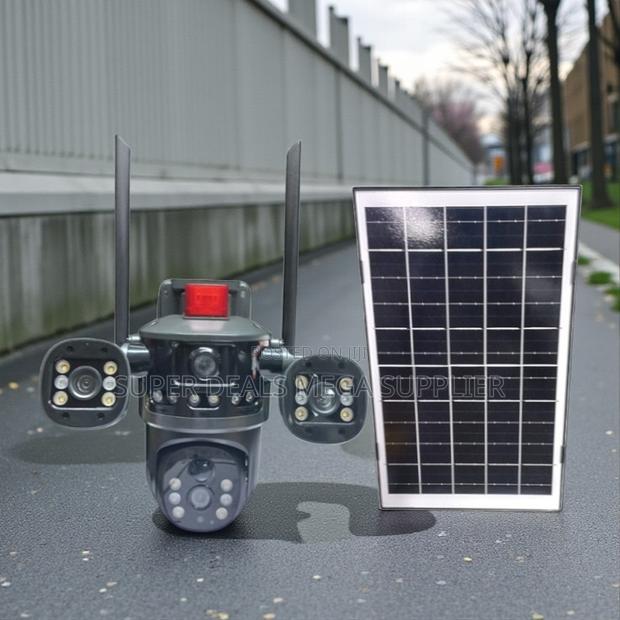 360- Degree Rotation Multiple Lens 4g PTZ Solar Security Camera