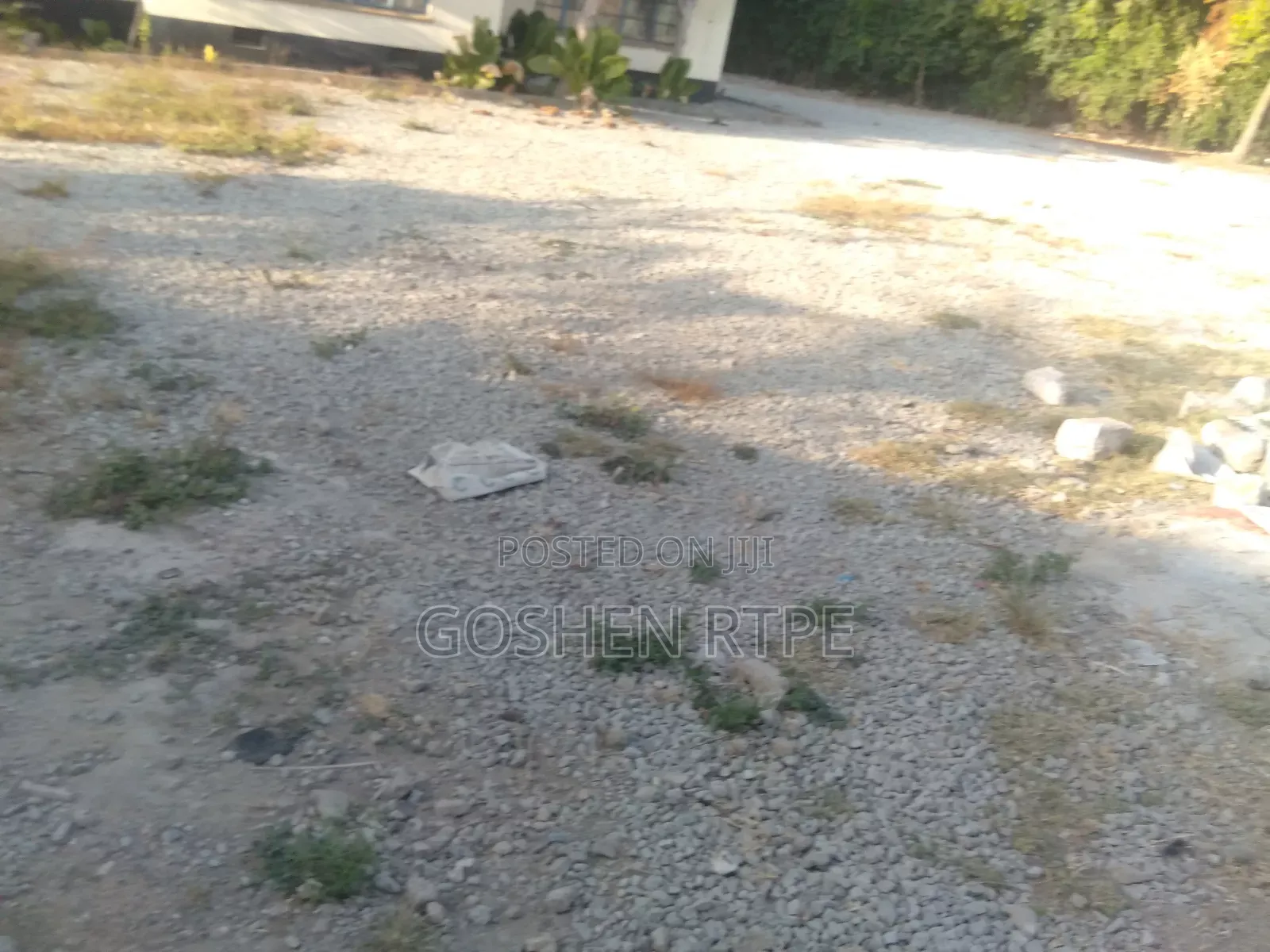 Prime 60+ Cars Showroom at to Let at Mombasa City