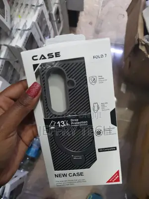 Hoerrye Samsung Galxy Z Fold 7 Carbon Fiber Magnetic Cover With 360°