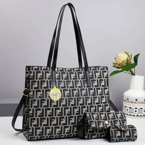 Large Handbags - thumbnail 2