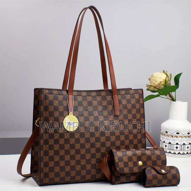 Large Handbags - thumbnail 8