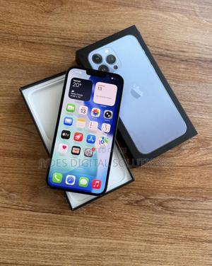 Apple iPhone 13 Pro Max 256 GB Blue - main view
