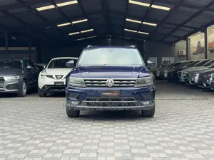 Volkswagen Tiguan 2018 Blue