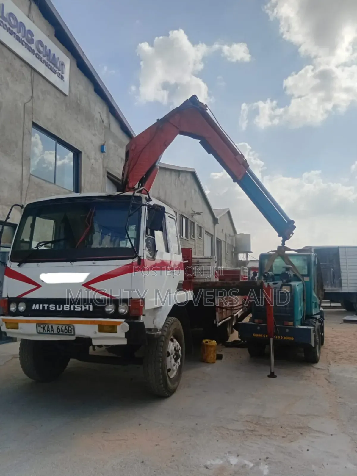 Transit Cranes for Hoisting and Logistics Services Are Available