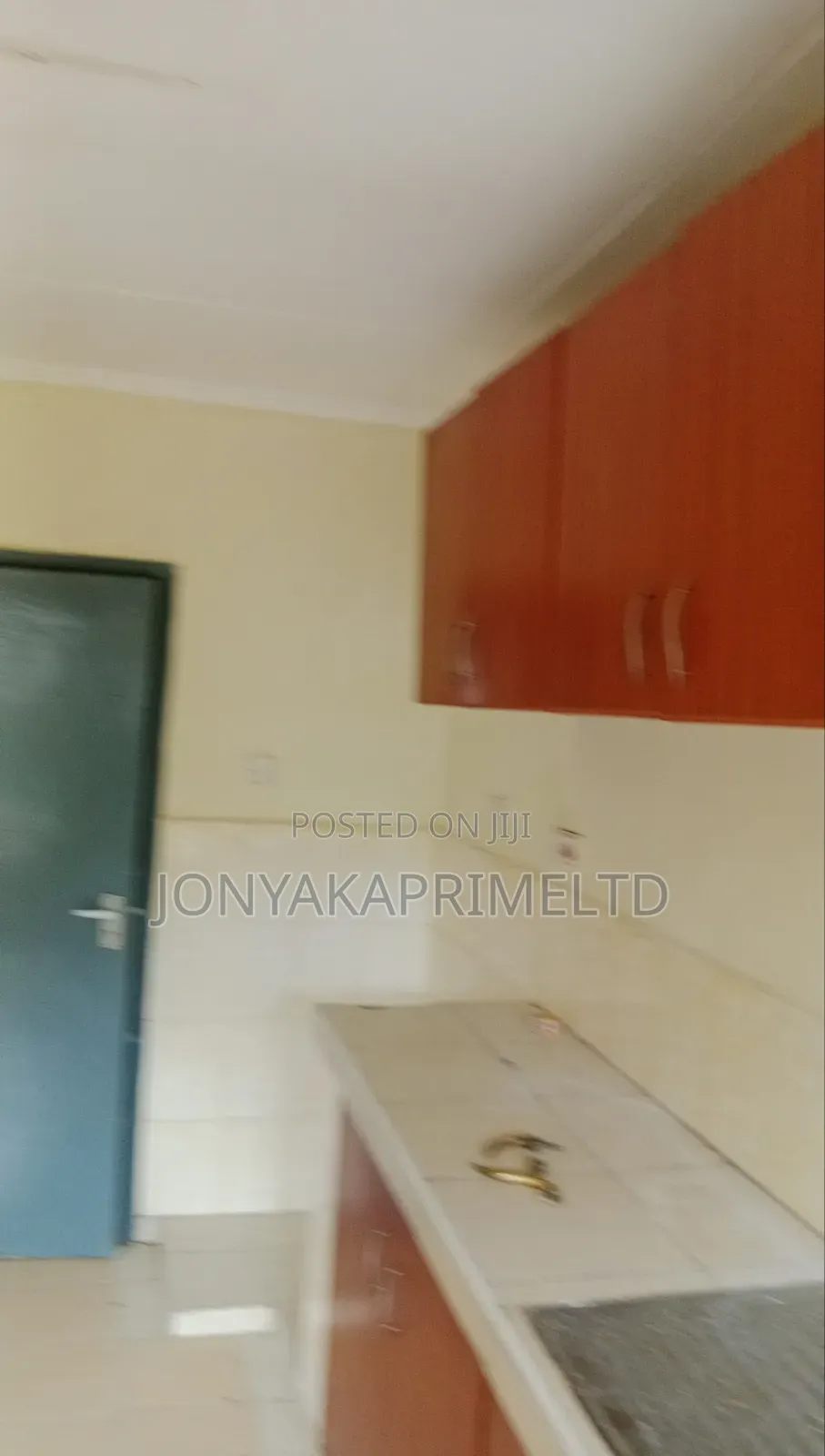 Mini Flat in Athiriver, Viraj Area for rent