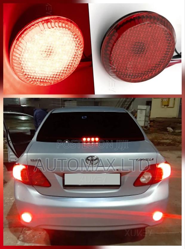 Toyota Corolla, Rear Bumper Round Led Reflectors