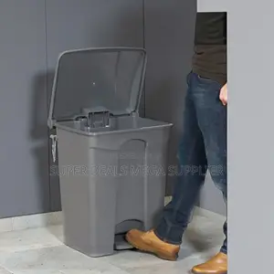 Long- Lasting Plastic 30l Step Pedal Waste Garbage Bin for Hotels