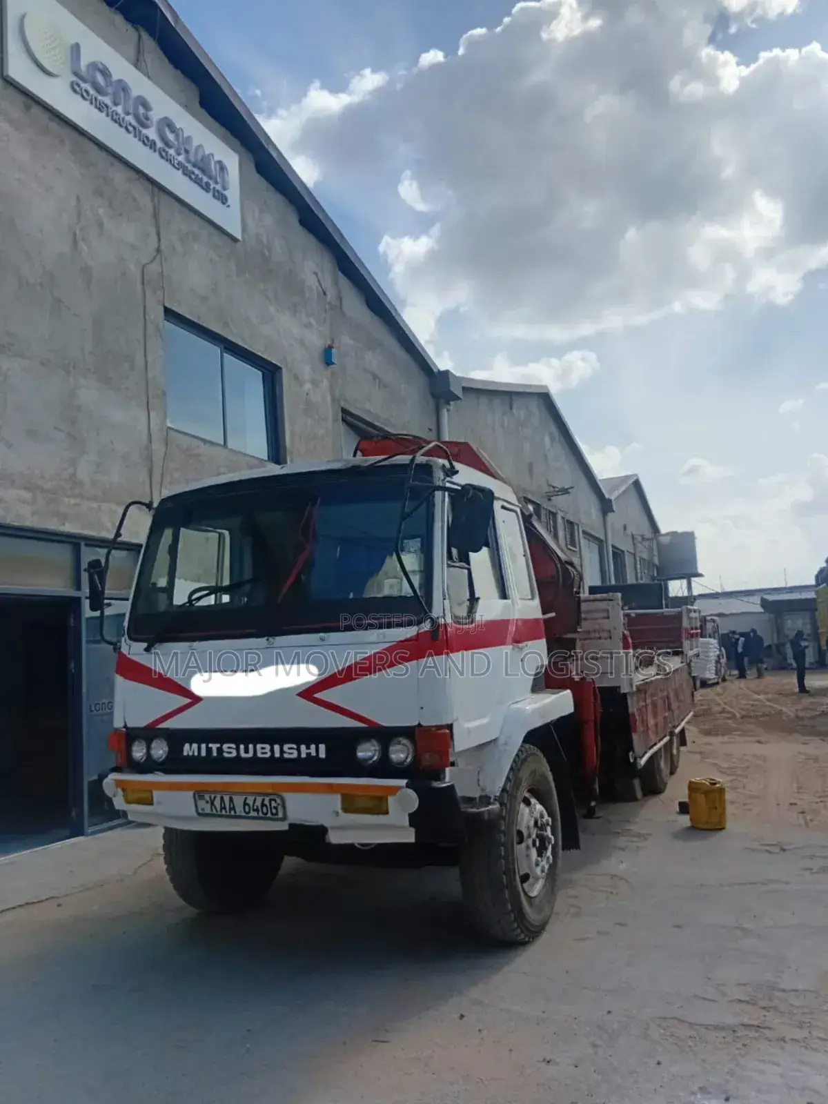 Lifting Cranes With Lorries Are Readily Available
