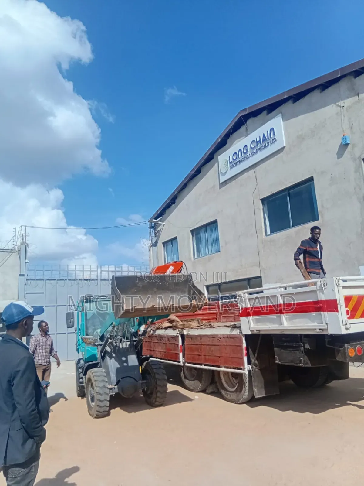 Lifting Cranes With Lorries Are Readily Available