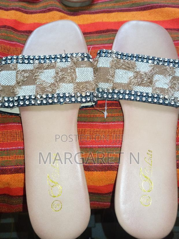 Ladies Sandles - thumbnail 3