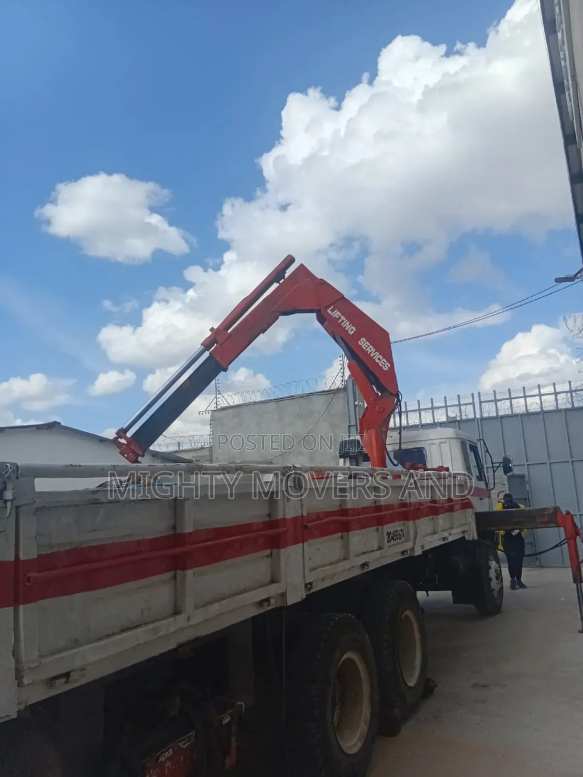 Lorries With Uplifting Cranes for Jobs Are Readily Accessible