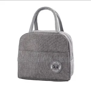 Code : _525329_ Insulated Lunch Bag Design