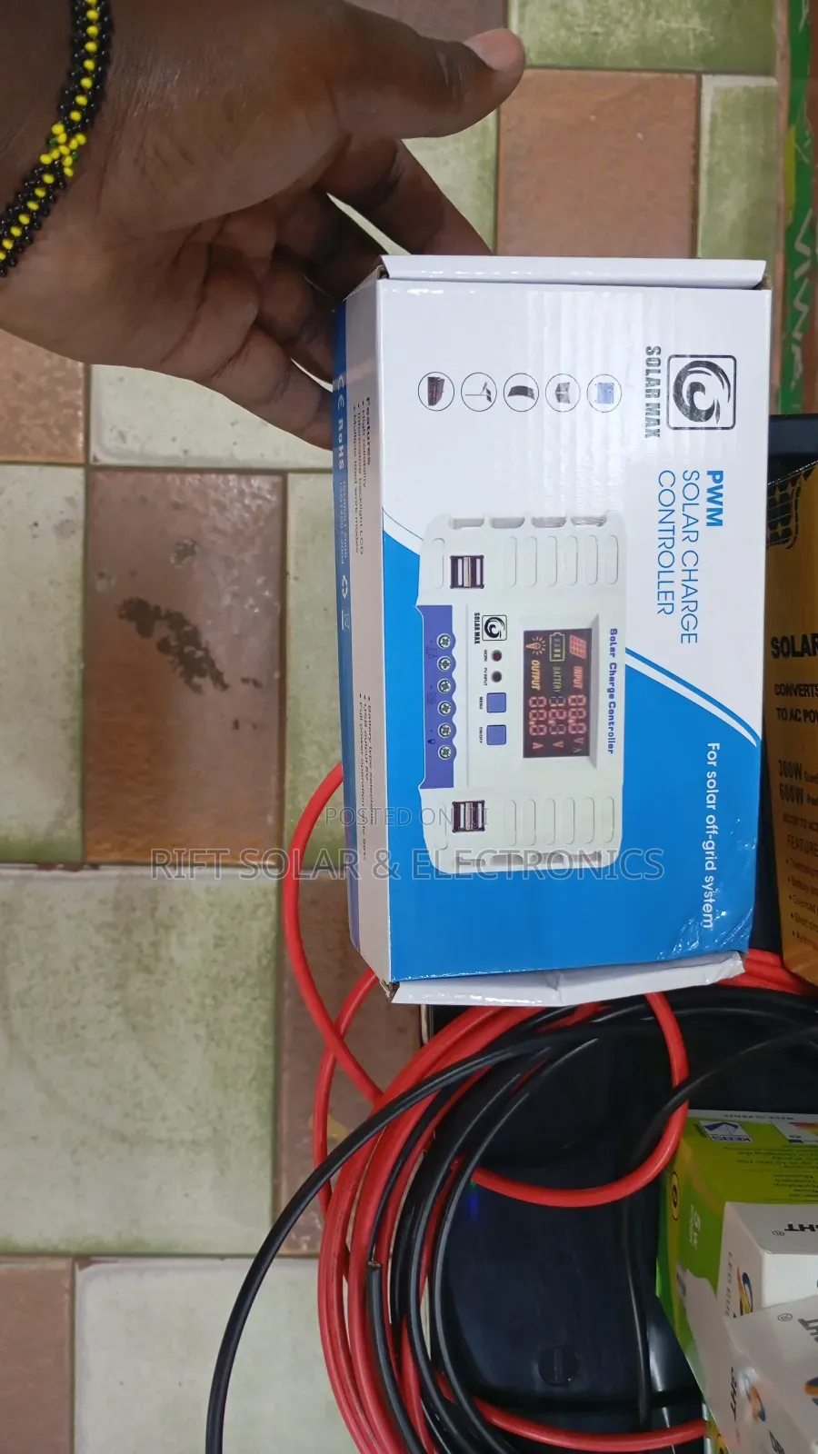 350 Watts Solar - 200ah -20hrs Battery - 32" Smart Tv - 600w Inverter