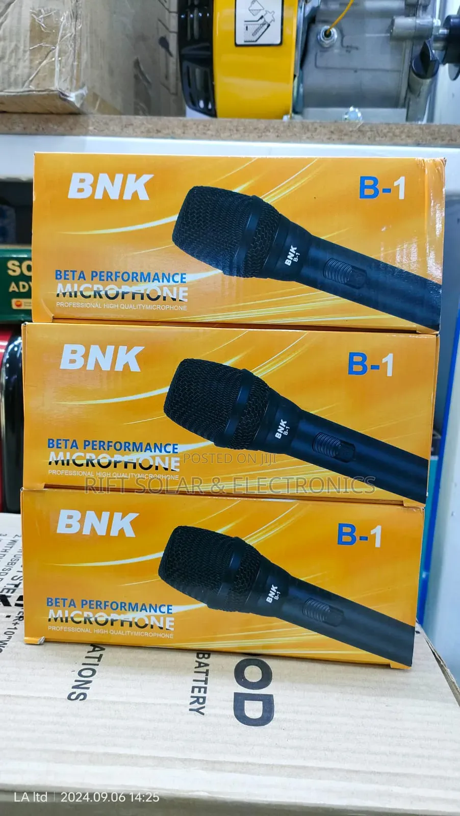 BNK B-1 Wired Microphone