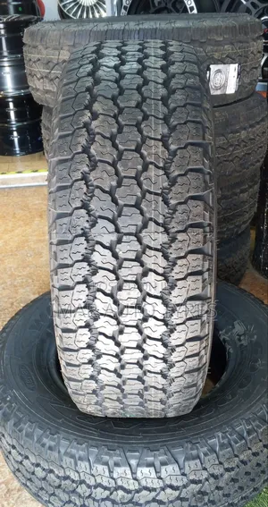 265/65r17 Good Year