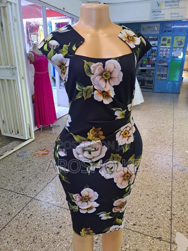 Beautiful Dresses for Events - main view