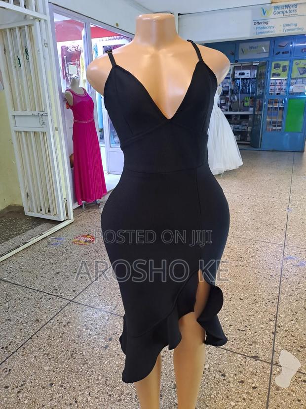 Beautiful Dresses for Events - thumbnail 4