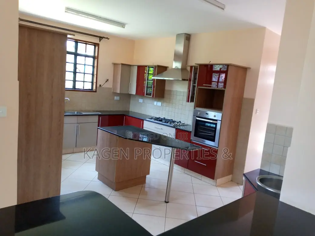 4bdrm Townhouse/Terrace in Karen for sale
