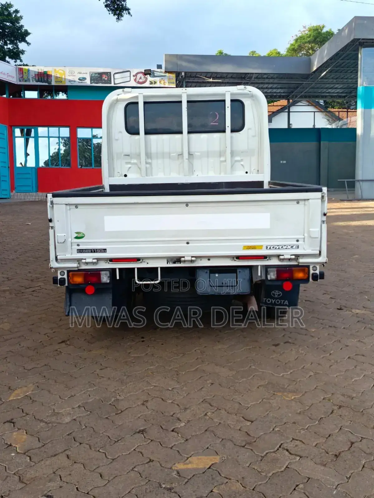 Selling Toyota Toyoace Automatic Diesel Double Cab