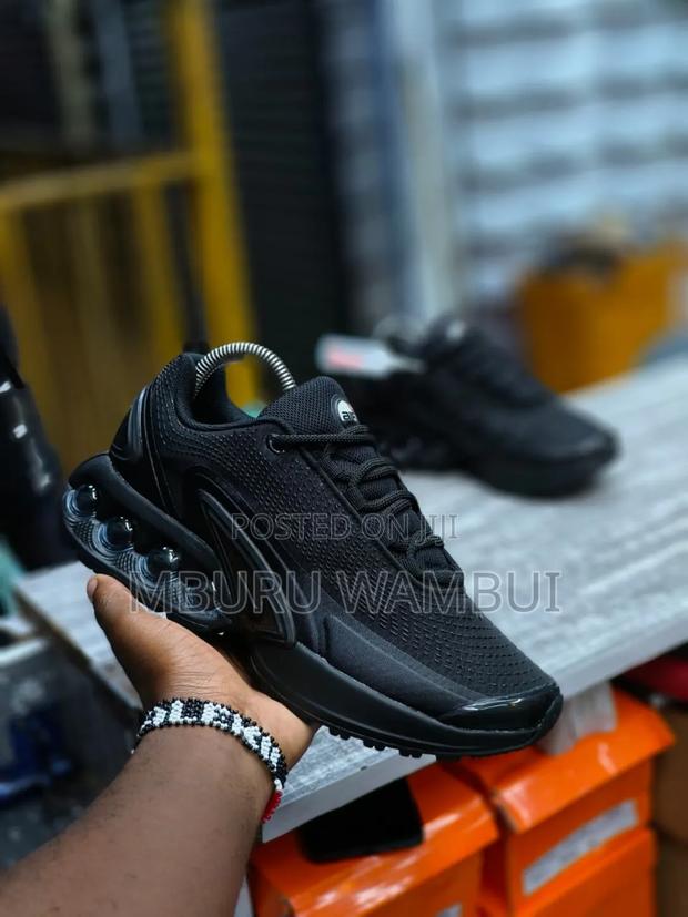 Airmax Dn Sneakers - main view