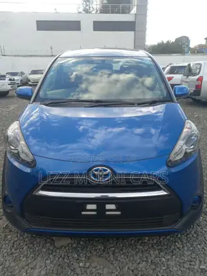 Toyota Sienta 1.5 AWD (6-seater) 2018 Blue