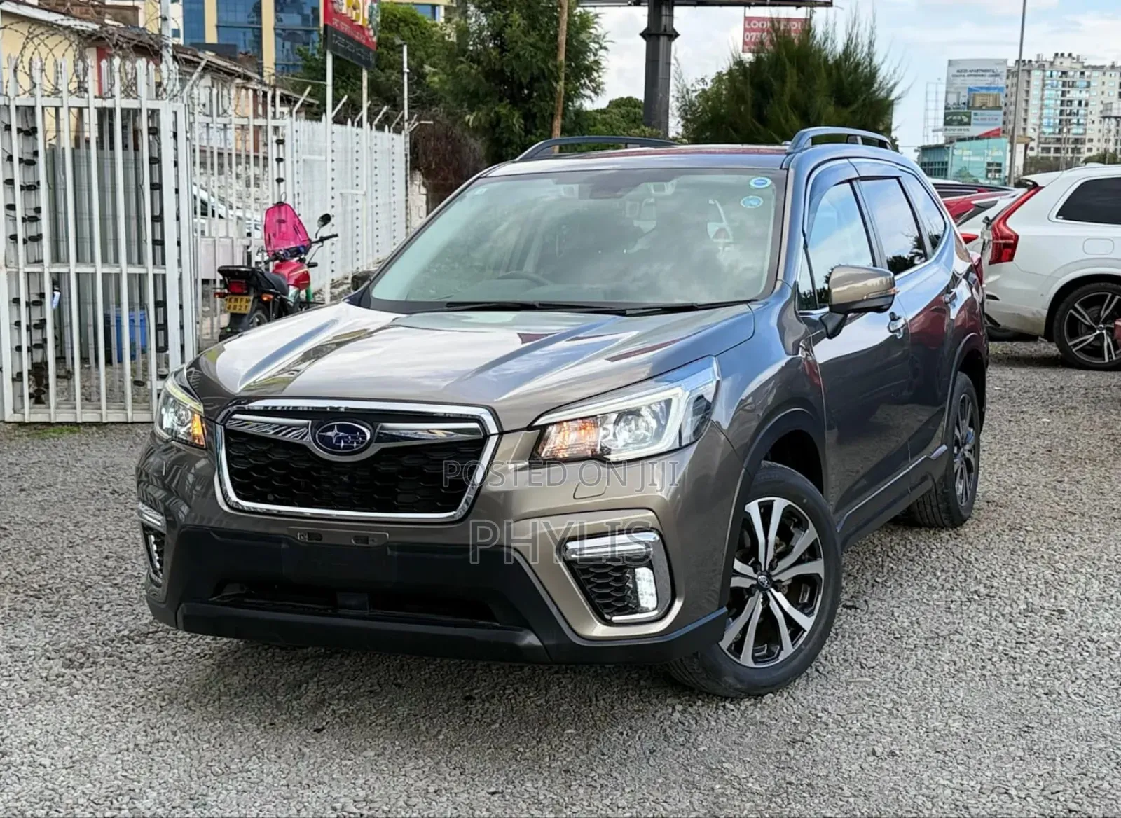 Subaru Forester 2018 Gray