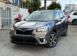 Subaru Forester 2018 Gray