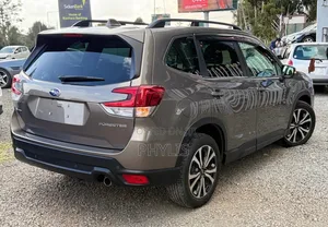 Subaru Forester 2018 Gray