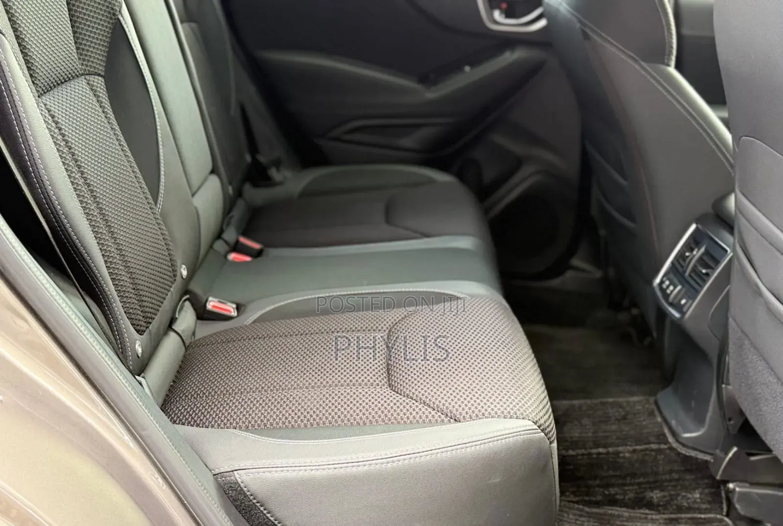 Subaru Forester 2018 Gray