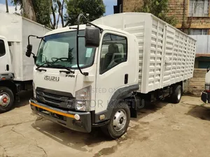 Isuzu Frr90 Covered Body