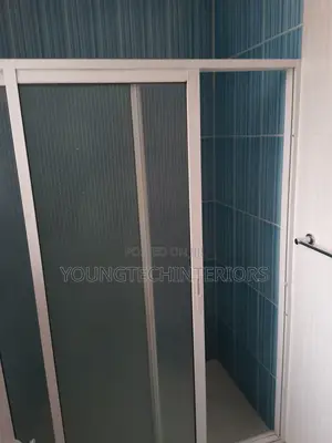 Shower Cubicle With A. Sliding Aluminium Door