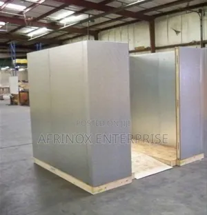 Custom-Built Cold Rooms for Commercial Use