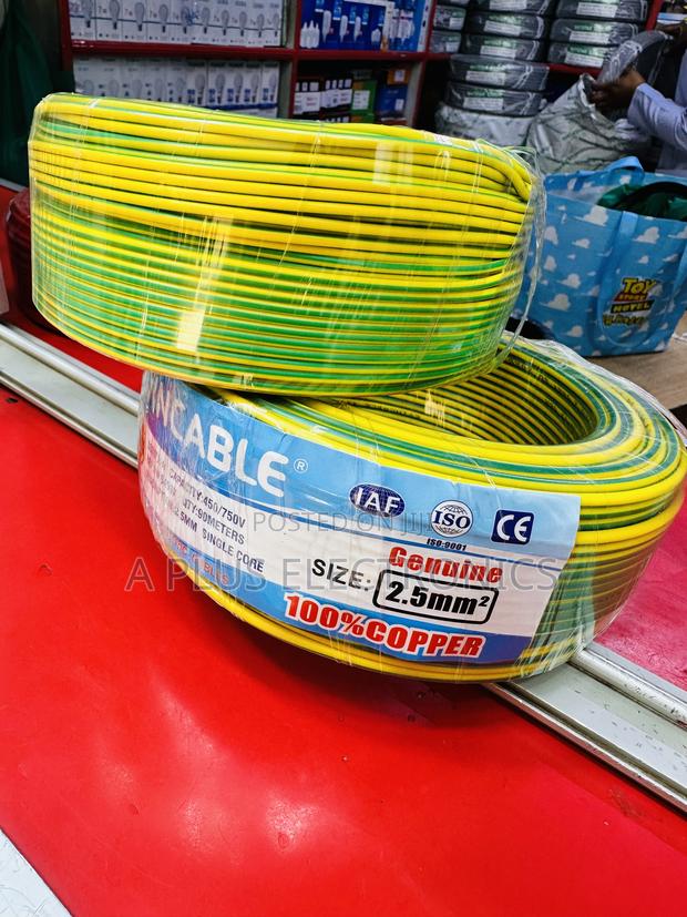 Durable Green Yellow Evincable 2.5mm2 Electrical Wire – 90m Roll - main view