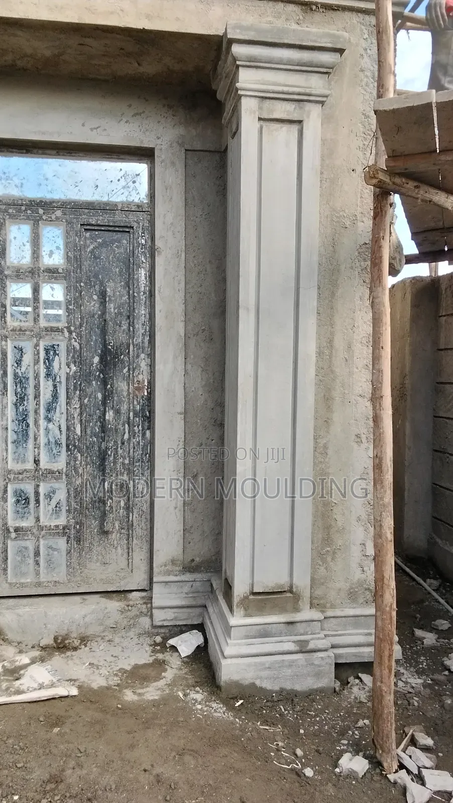 Flat Roof Moulding Design