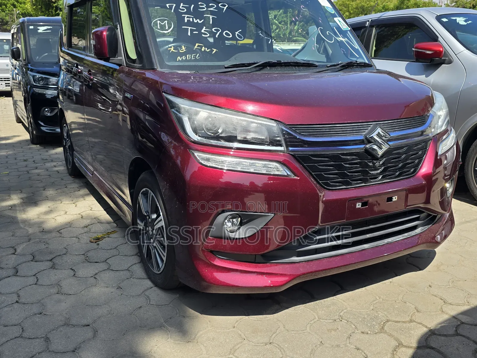 Suzuki Solio 2019 Burgundy