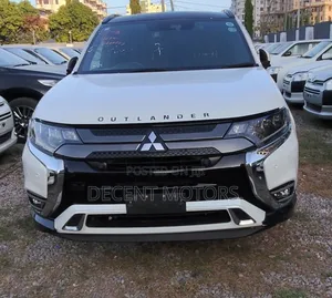 Mitsubishi Outlander 2.4 PHEV AWD 2019 White