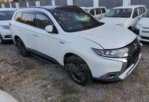 Mitsubishi Outlander 2.4 PHEV AWD 2019 White