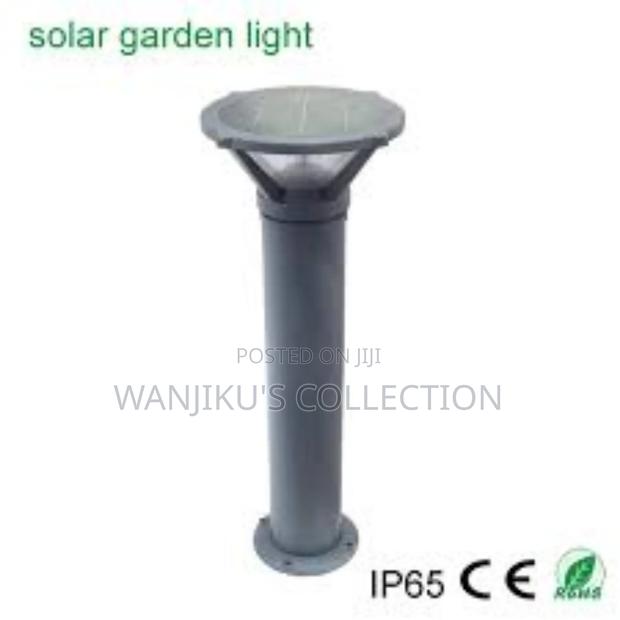 Elegant Farm Solar Light - main view