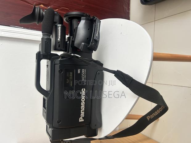 Panasonic M3500 - thumbnail 3