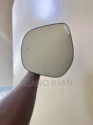 Toyota Land Cruiser V8 2018 Side Mirror Glass – Original (Electric)