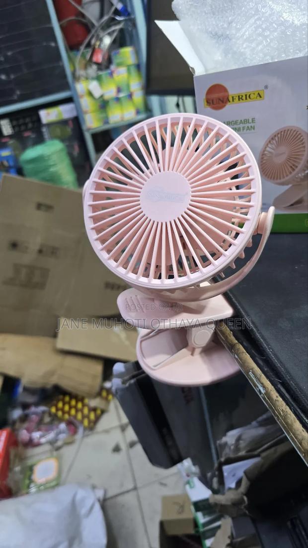 Rechargeable Solar Mini Fan - thumbnail 2