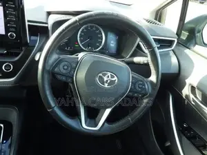 Toyota Corolla 2019 White