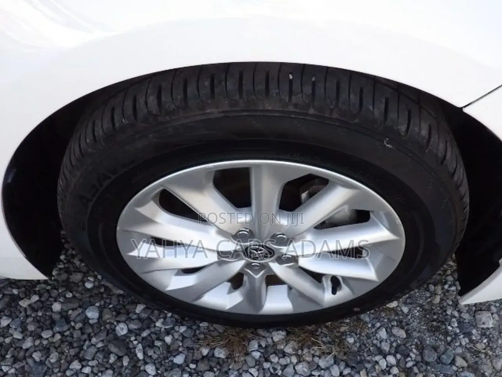 Toyota Corolla 2019 White