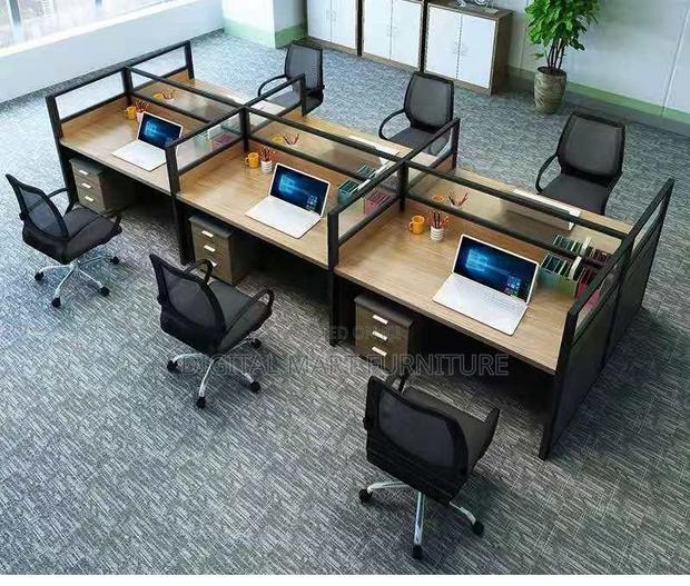 Modern 4-Way Benching System for Workers - thumbnail 7