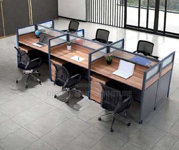 Modern 4-Way Benching System for Workers - thumbnail 8